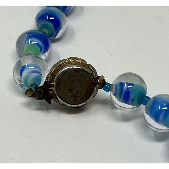 Vintage 1950’s blue, glass and crystal, necklace and clip on earring set. - Picture 4 of 12